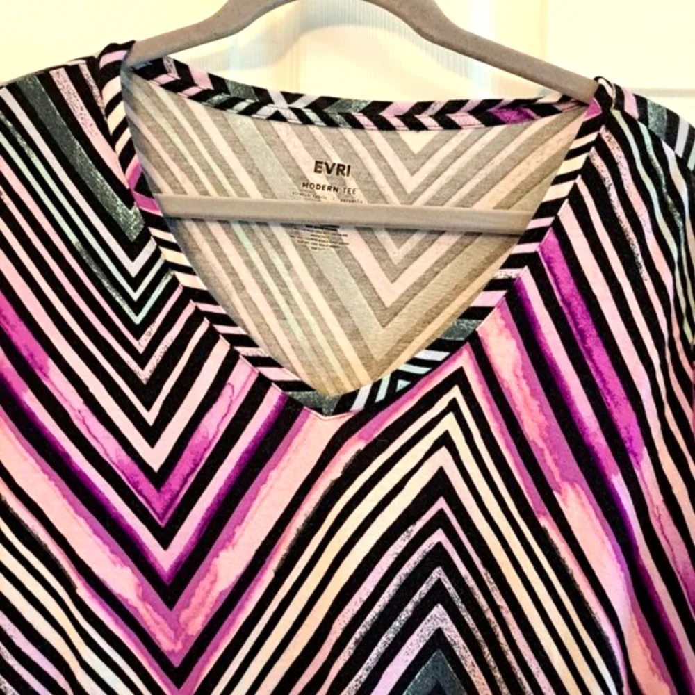 Evri Purple Chevron Tee Plus Size 1X